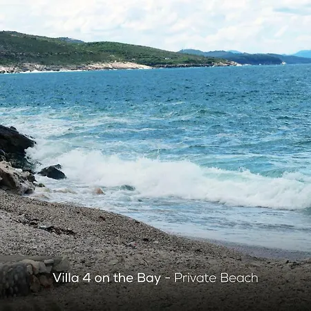 Vila 4 On The Bay Sarandë